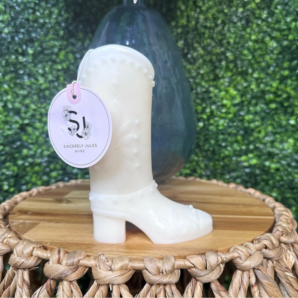 Sincerely jules western cowgirl boot‎ candle nwt